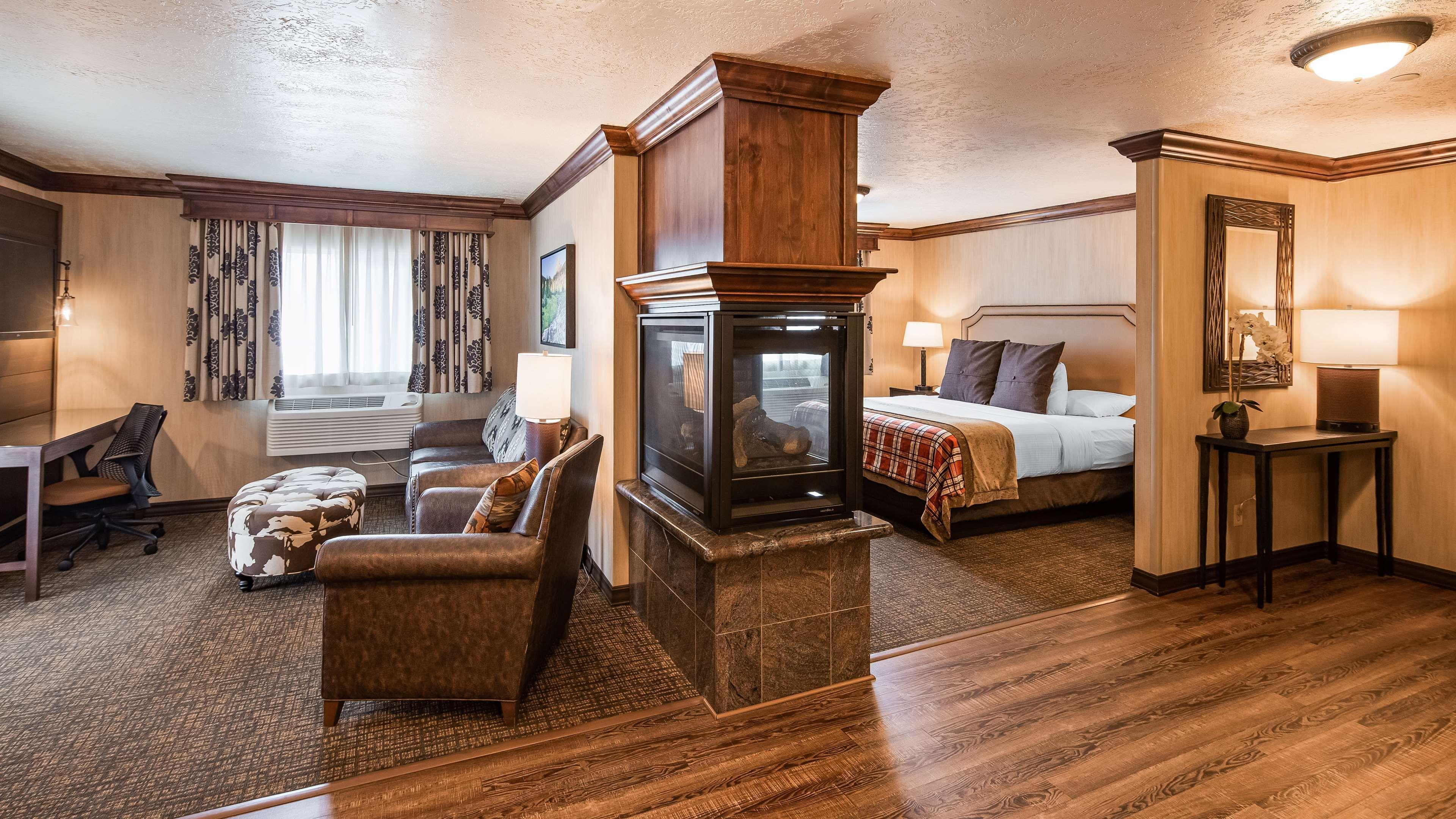 Best Western Plus Flathead Lake Inn And Suites Kalispell Exterior photo