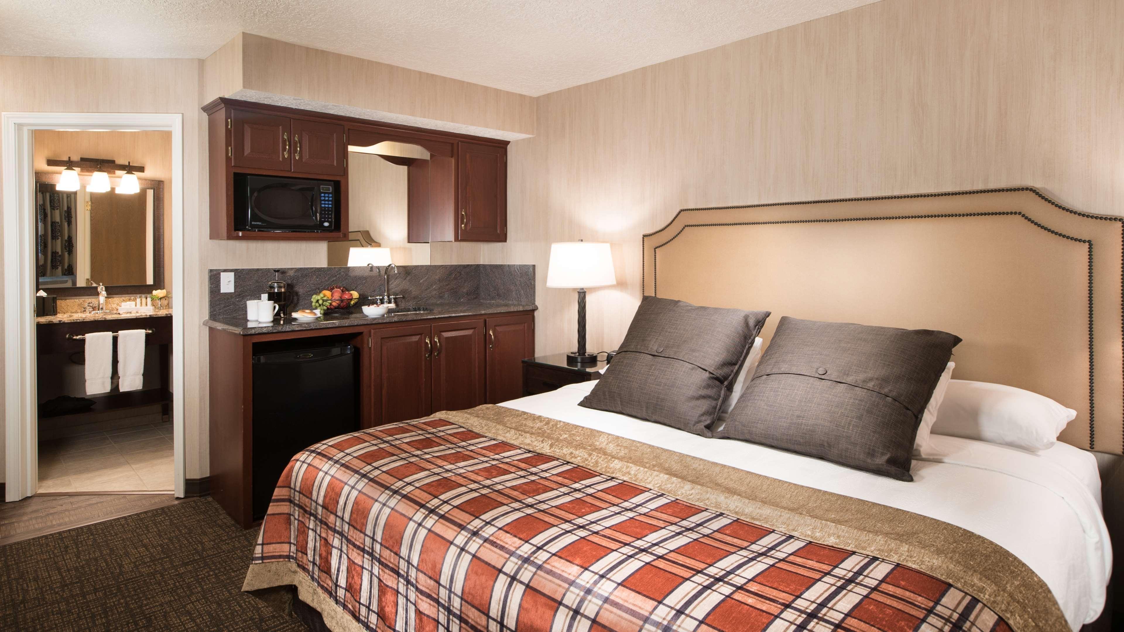 Best Western Plus Flathead Lake Inn And Suites Kalispell Exterior photo