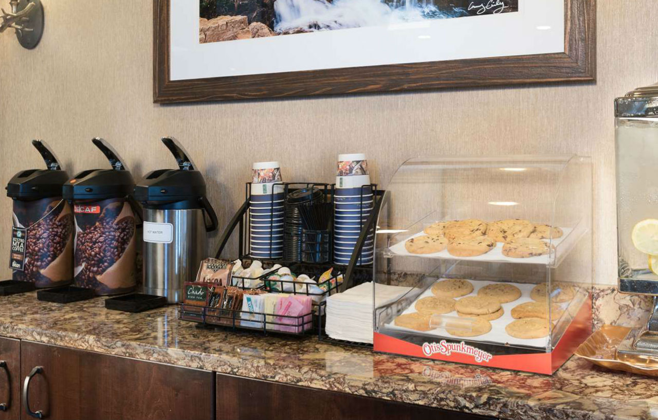 Best Western Plus Flathead Lake Inn And Suites Kalispell Exterior photo